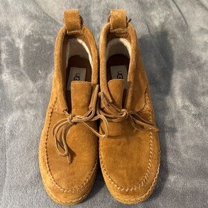 Women's UGG shoes size 8.5